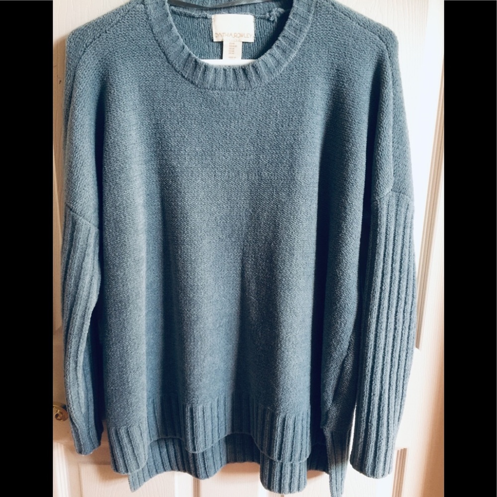 Cynthia Rowley Hi Lo sweater size medium